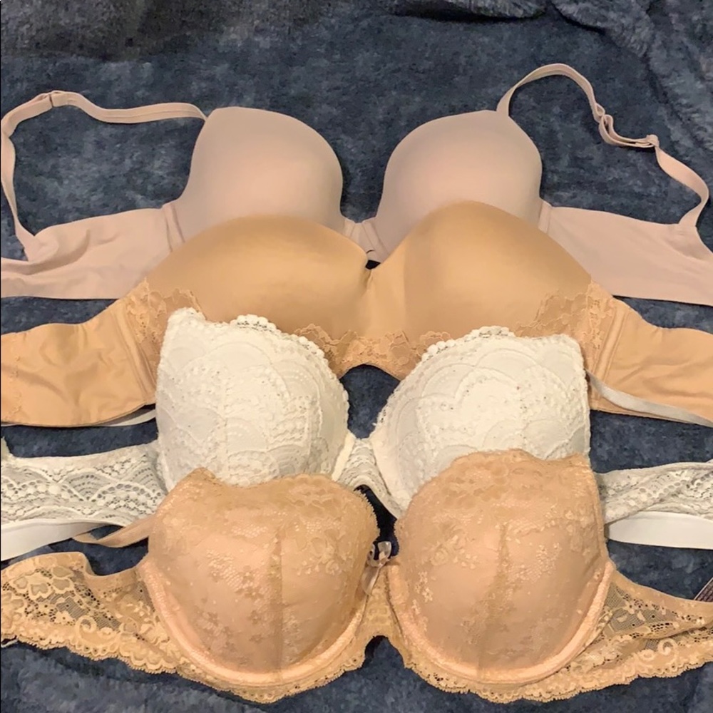 Bra lot two 34Ds and two 36Ds